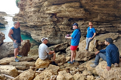 Inspektion der Rosh-Hanikra-Höhlen (Israel) – Lebensraum der Mittelmeer-Mönchsrobbe.